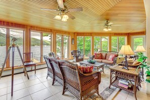 House (1 Bedroom) | Interior - 1 Mi to Village: Waterfront Oasis in Lake George! (Lake George)