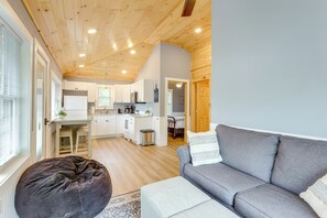 House (1 Bedroom) | Interior