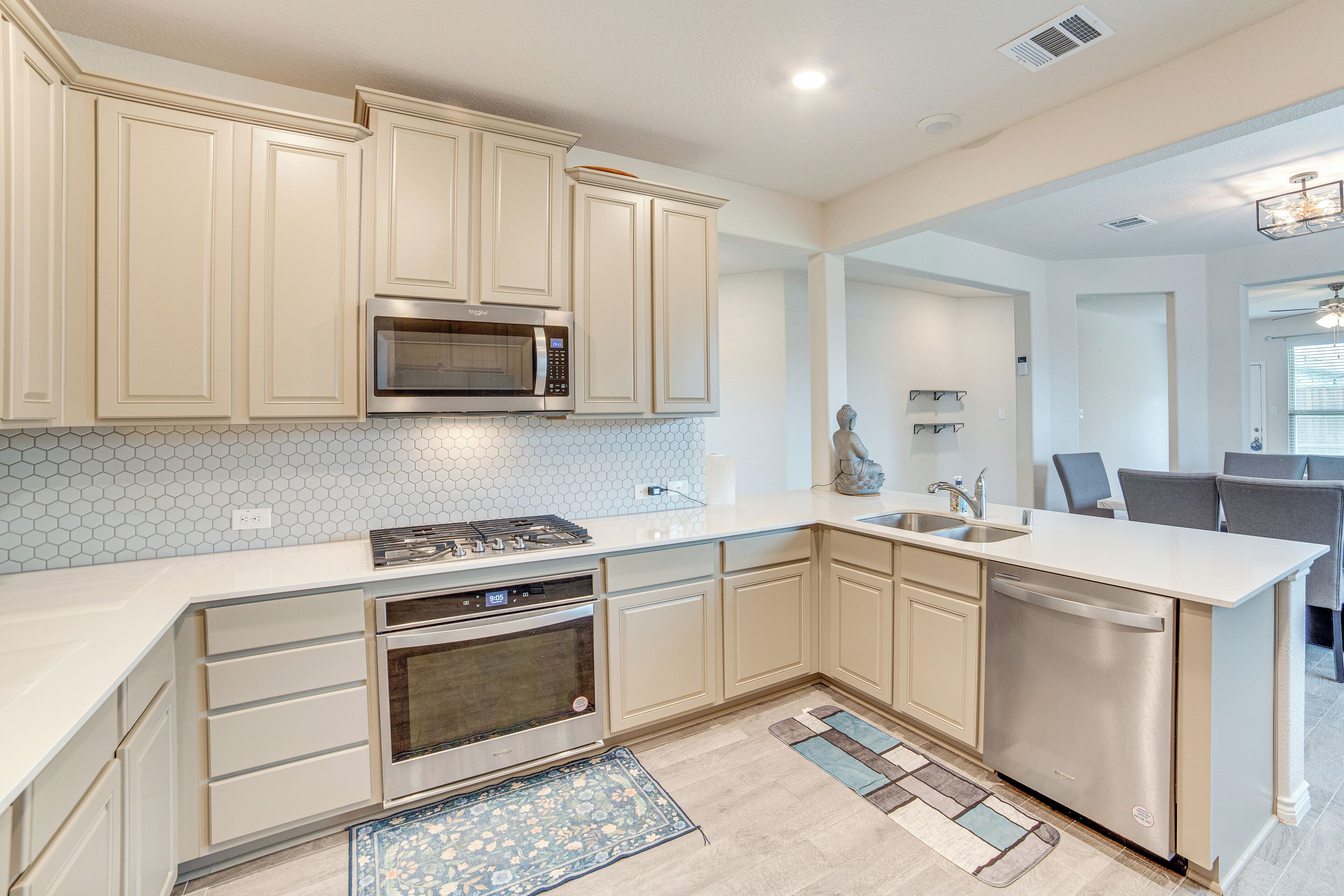 House (2 Bedrooms) | Interior