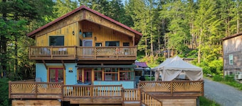 연어 귀환 & 야생동물 방목: 케치칸 겟어웨이!