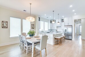 Maison (4 Bedrooms) | Intérieur