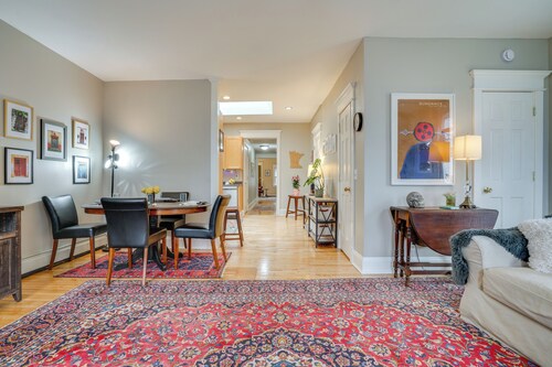 < 1 Mi to Xcel Energy Center: Walkable Hideaway!