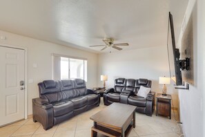 Apartment (2 Bedrooms) | Interior - Pool Access & Mtn Views: Lake Havasu City Condo! (Lake Havasu City)