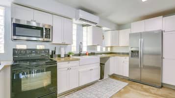 Apartment (2 Bedrooms) | Bahagian dalam
