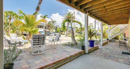 Walk to Beach: Fort Meyers Home w/ Patio!