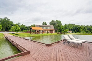 Apartment (1 Bedroom) | Interior - Farm & Lake Views: Rural Mississippi Loft Apt (Hernando)
