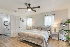 House (3 Bedrooms) | Interior - < 1 Mi to Beaches: Galveston Retreat w/ Patio! (Galveston)