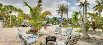 Steps to Shore: Sunny Fort Myers Beach Escape!