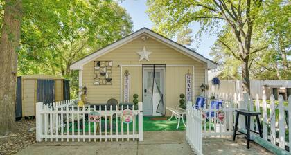 1 Mi to Dtwn: Fayetteville Studio w/ Patio