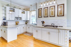 Nhà (4 Bedrooms) | Nội thất