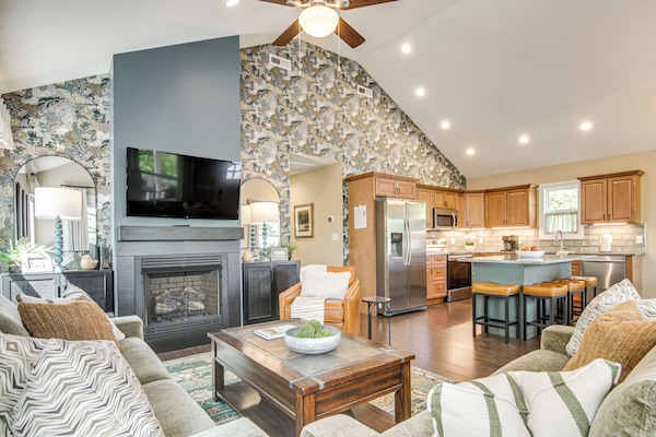 House (2 Bedrooms) | Front of property