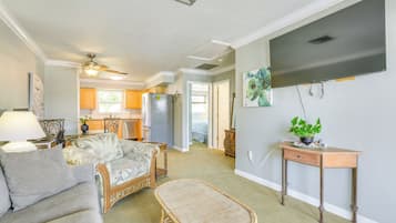 Apartment (2 Bedrooms) | Front of property