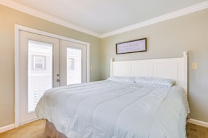Apartment (2 Bedrooms) | Interior - Dog-friendly Getaway: Steps to Fort Myers Beach! (Fort Myers Beach)