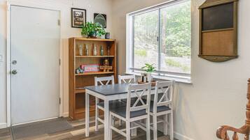 Casa (2 Bedrooms) | Interior