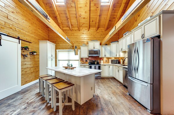 House (3 Bedrooms) | Interior