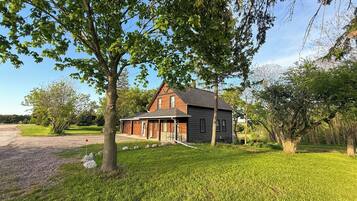 House (2 Bedrooms) | Front of property