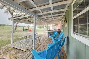 House (3 Bedrooms) | Interior - Family-friendly Ranch Compound, 5 Mi to Splashway! (Rock Island)