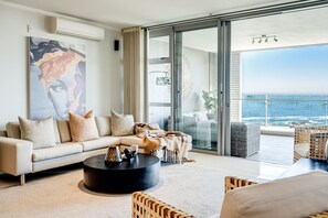 Apartment | 3 bedrooms, Internet - Secure Supreme Artistic Sea View 3bed Sunset Loft (Cape Town)