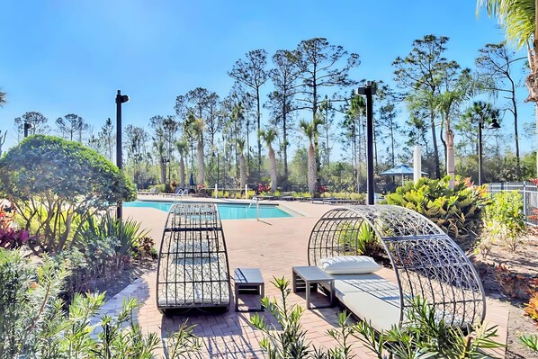 Apartment - Pet-friendly Condo: Family Fun With Pool & Hot Tub (Winter Garden)