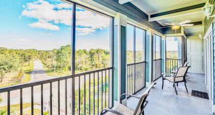 Family Condo Near Disney w Pool & Gympets Welcome
