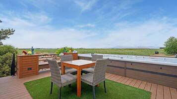 House, Multiple Beds, Patio, Garden View (8466 Golden Fields) | Terrace/patio