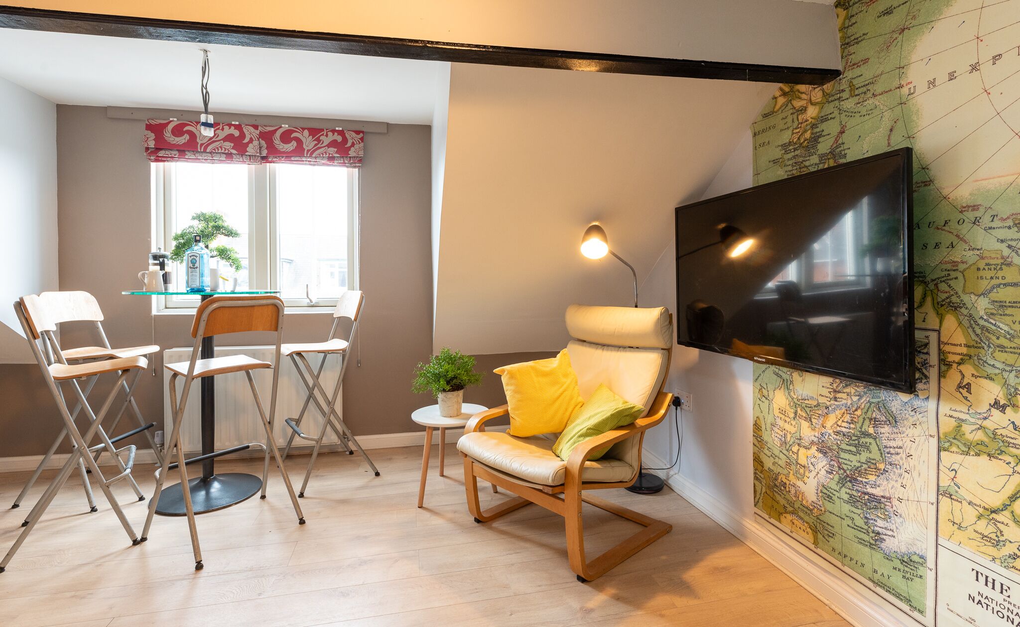 Living area in apartment 4, Silver Birch