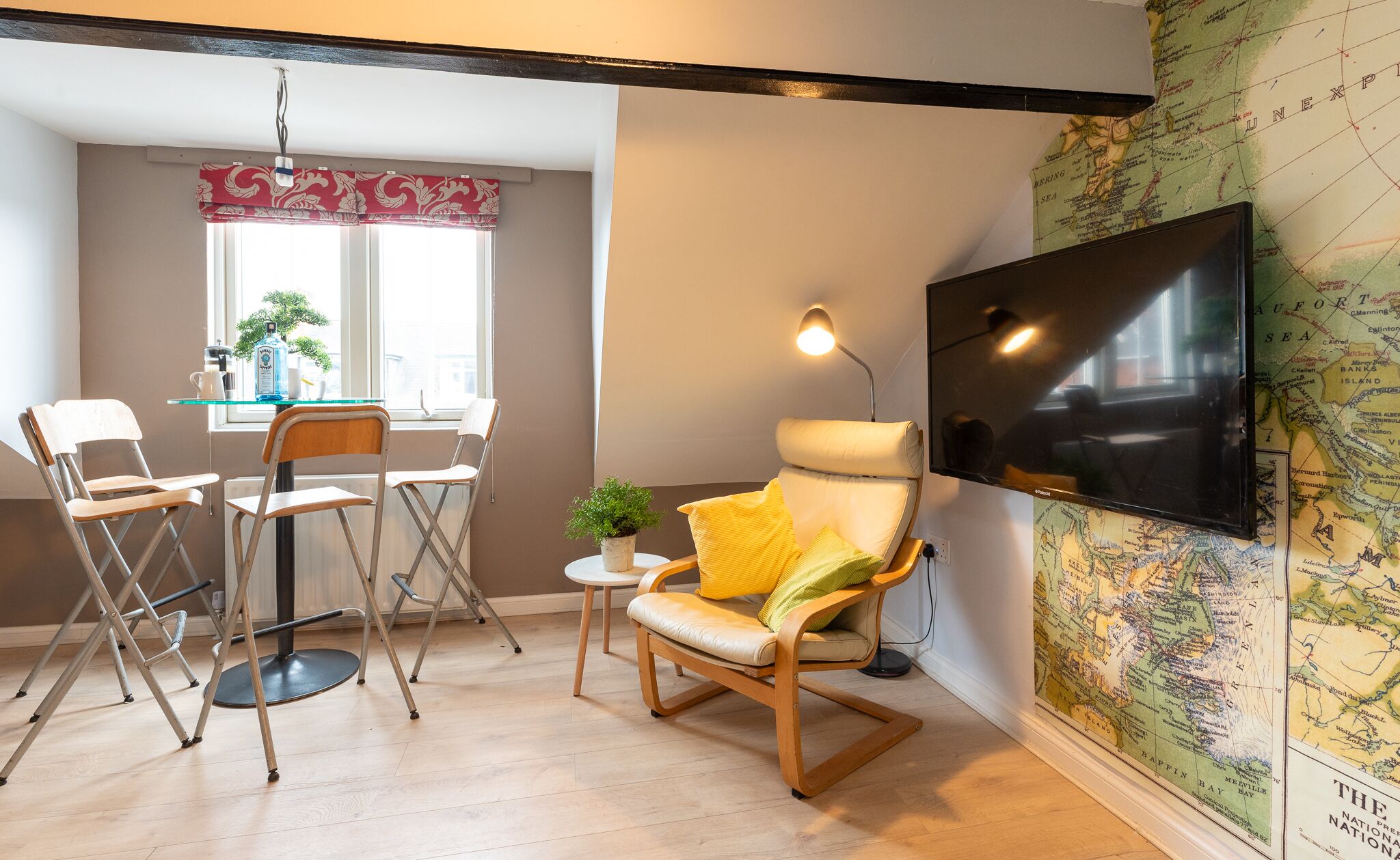 Living area in apartment 4, Silver Birch
