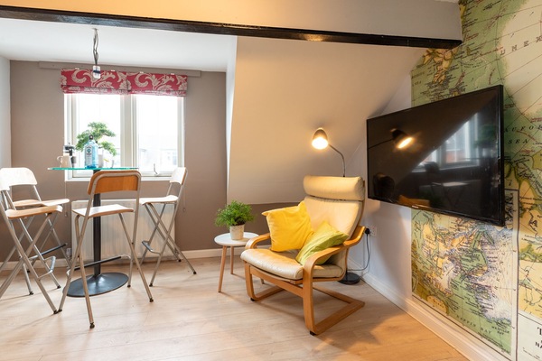 Living area in apartment 4, Silver Birch