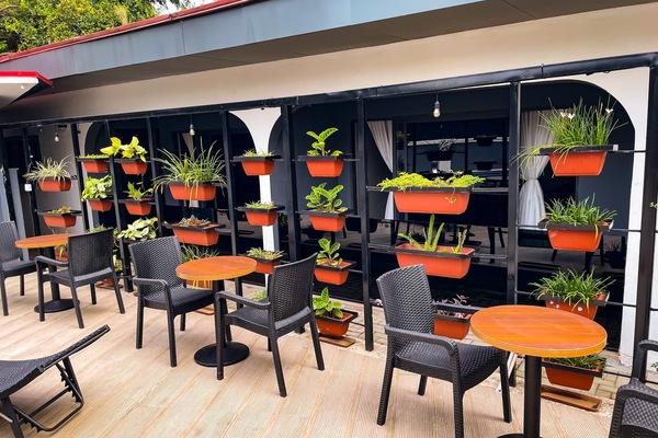 Coin salon dans le hall