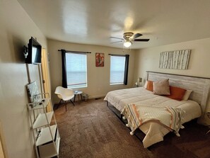 2 soverom, strykejern/-brett, wi-fi og sengetøy