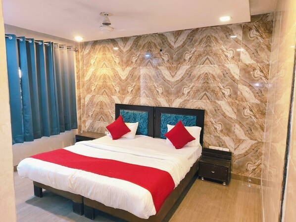 Deluxe Double Room | Free WiFi