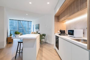 Fridge, microwave, oven, stovetop