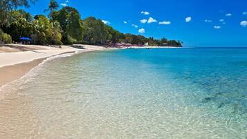 House, 3 Bedrooms | Beach