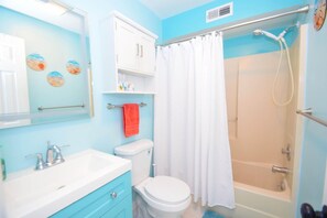 Condo, 1 Bedroom | Bathroom