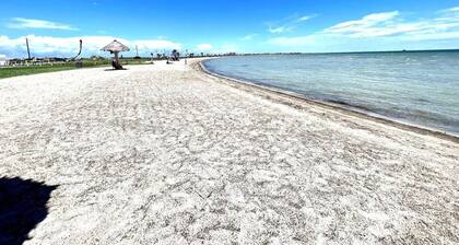 Rockport Bungalow 4 Bedroom Home