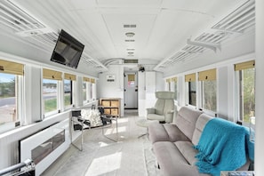 TV connectée, cheminée
