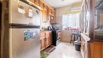 Oven, stovetop