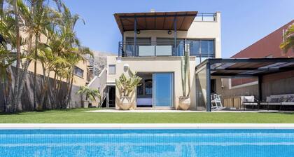 Home2Book Ocean View Villa, Private Pool & Garden