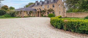 Inkerman House - Gorgeous House and Gardens