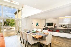 Dining - Field House - Stunning 3 Bedroom Home in Kingham (Kingham)