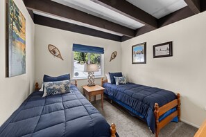 2 bedrooms, WiFi, bed sheets