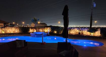 Spacious 3-bedroom house with Swimming Pool and a Spectacular View in El Paso