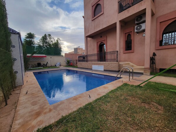 Outdoor pool, a heated pool