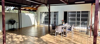 Escape to a Spacious 4-Bedroom House in Pretoria, Sleeps 8