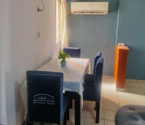Dining - Furnished apartment in douala bali-rue du prince bell (Douala)