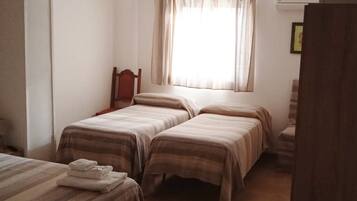 4 Schlafzimmer, Bügeleisen/Bügelbrett, WLAN, Bettwäsche