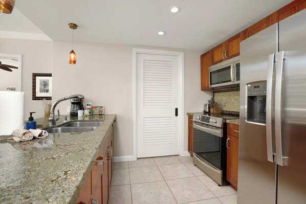 Coffee/tea maker, microwave, oven, dishwasher
