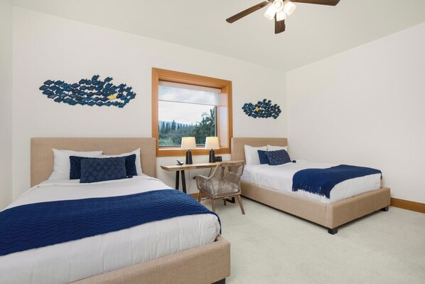 6 habitaciones, tabla de planchar con plancha y cuna de viaje 