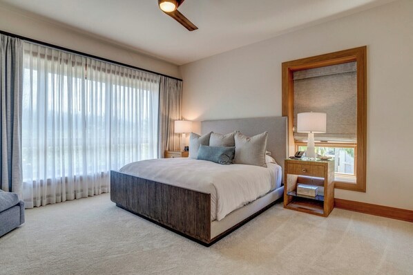 6 bedrooms, iron/ironing board, travel crib, free WiFi