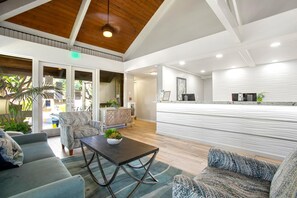 Lobby - Papakea | 2 Free Rental Cars | KBM Resorts | Great Family Villa | 2 Units, 6 Bedrooms | ML-1169 (Lahaina)